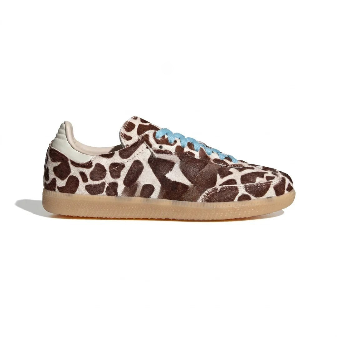 Women's Sneakers - Giraffe Print